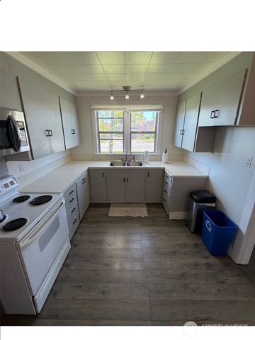 1302 E Broad Street, Mount Vernon, WA 98274