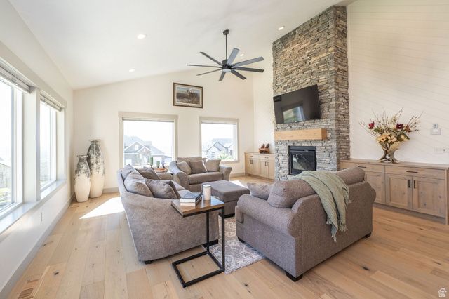846 E MOUNTAIN RD, North Ogden, UT 84414