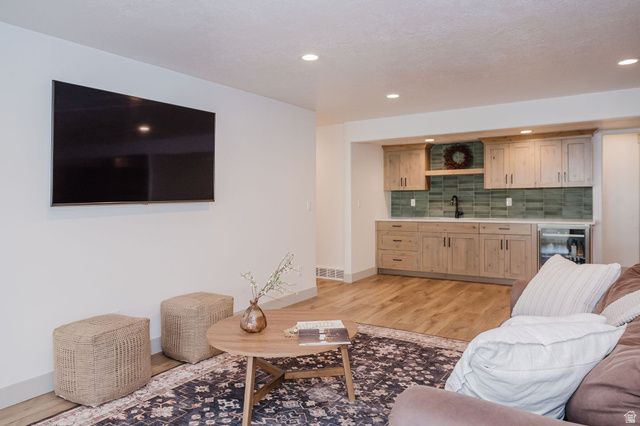 846 E MOUNTAIN RD, North Ogden, UT 84414