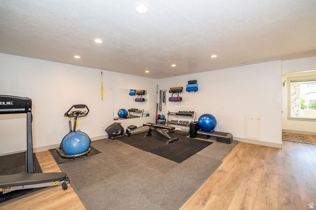 846 E MOUNTAIN RD, North Ogden, UT 84414