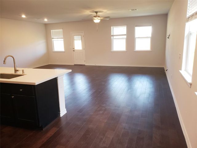 148 Andesite TRL, Liberty Hill, TX 78642