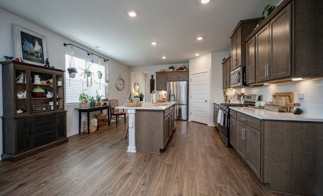 1041 Royal Gorge Pvt Ct, Gallatin, TN 37066