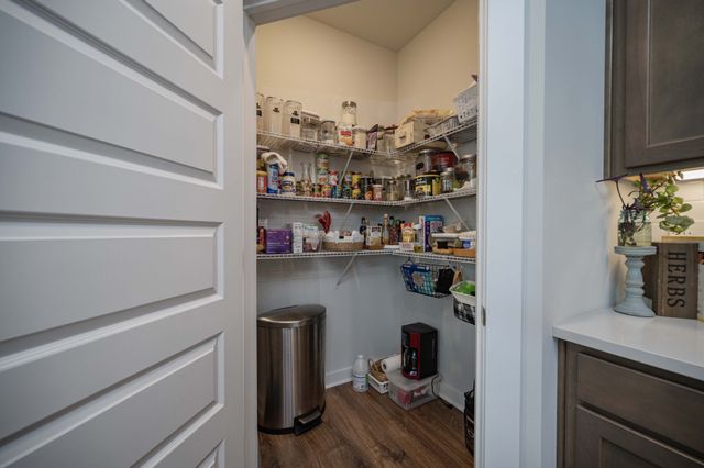 1041 Royal Gorge Pvt Ct, Gallatin, TN 37066