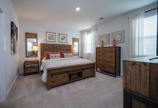 1041 Royal Gorge Pvt Ct, Gallatin, TN 37066