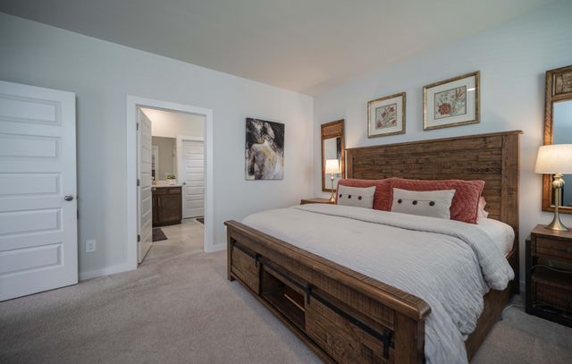 1041 Royal Gorge Pvt Ct, Gallatin, TN 37066