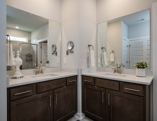 1041 Royal Gorge Pvt Ct, Gallatin, TN 37066