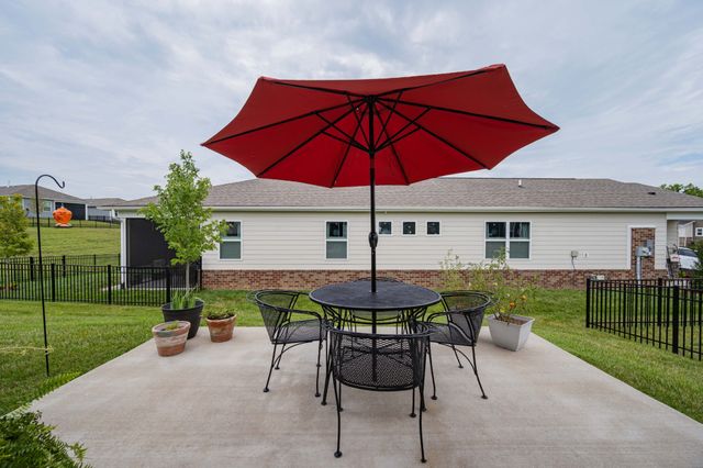 1041 Royal Gorge Pvt Ct, Gallatin, TN 37066