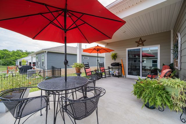 1041 Royal Gorge Pvt Ct, Gallatin, TN 37066
