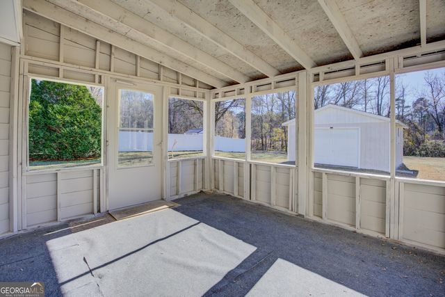 2104 Moon Drive SW, Conyers, GA 30094