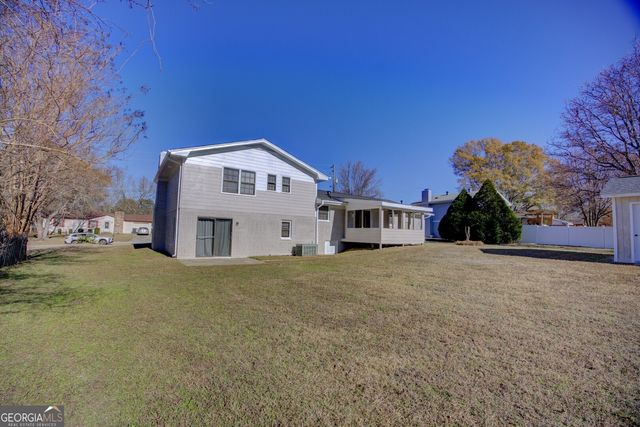 2104 Moon Drive SW, Conyers, GA 30094