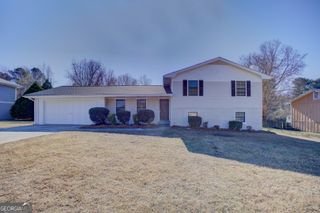 2104 Moon Drive SW, Conyers, GA 30094