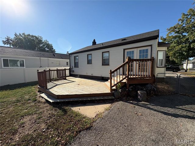 121 Jefferson Barracks Road, St Louis, MO 63125