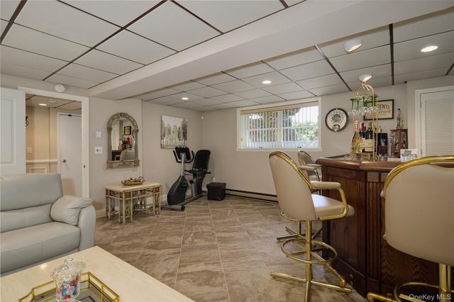 84 Longdale Road, Mahopac, NY 10541