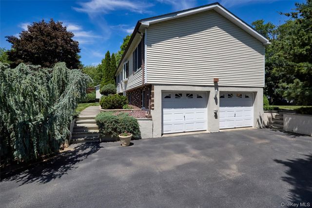 84 Longdale Road, Mahopac, NY 10541