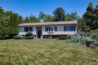 84 Longdale Road, Mahopac, NY 10541