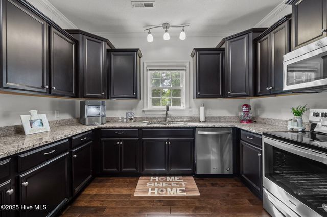 201 Cypress Branch Way, Jacksonville, NC 28540