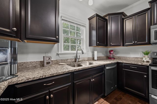 201 Cypress Branch Way, Jacksonville, NC 28540