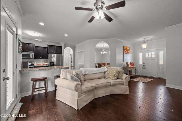 201 Cypress Branch Way, Jacksonville, NC 28540
