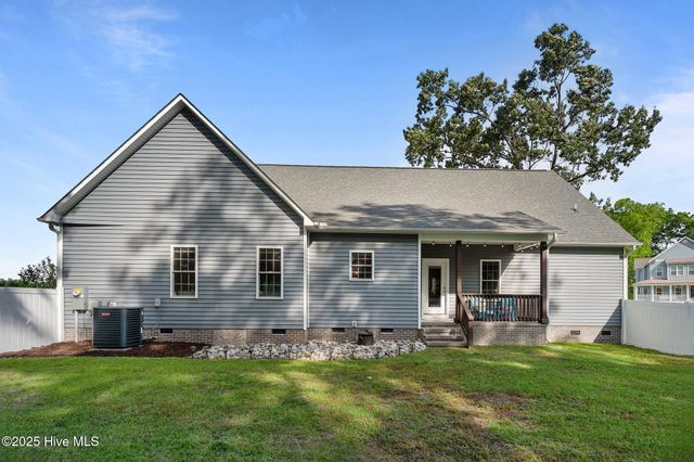 201 Cypress Branch Way, Jacksonville, NC 28540