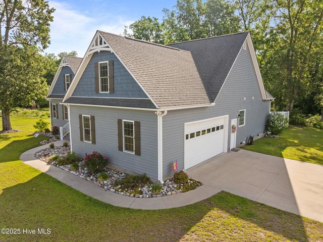 201 Cypress Branch Way, Jacksonville, NC 28540