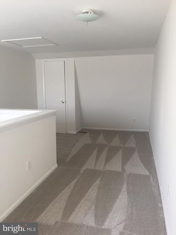 94 TENNYSON DR, Plainsboro, NJ 08536