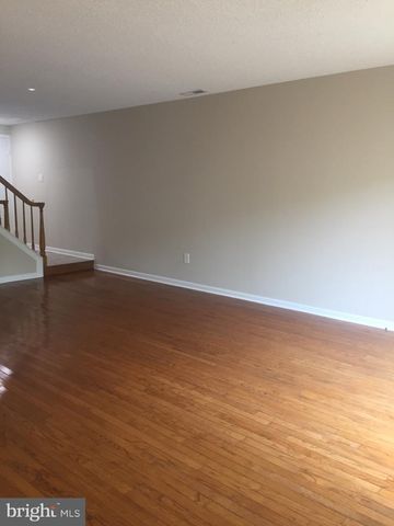 94 TENNYSON DR, Plainsboro, NJ 08536