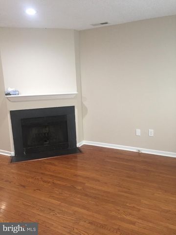 94 TENNYSON DR, Plainsboro, NJ 08536