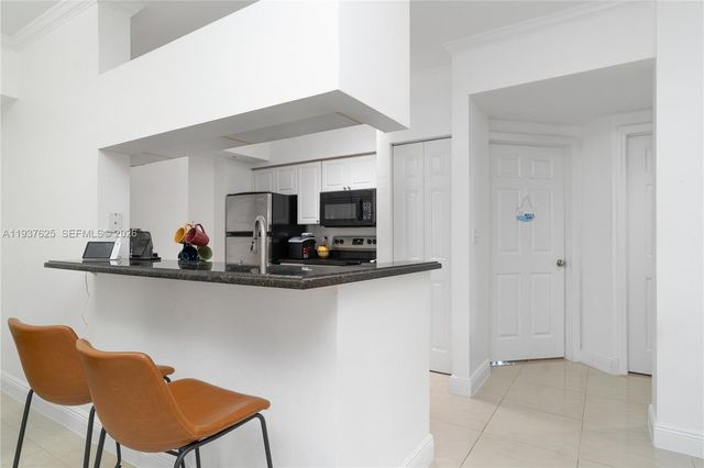 17125 N Bay Rd 3104, Sunny Isles Beach, FL 33160