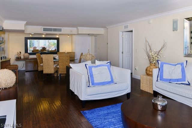 4001 Gulf Shore BLVD N 707, Naples, FL 34103