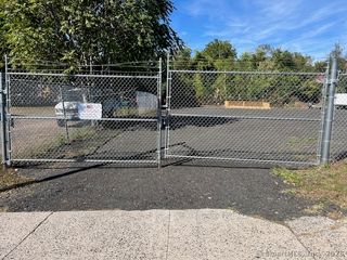 250 Pratt Street, Meriden, CT 06450