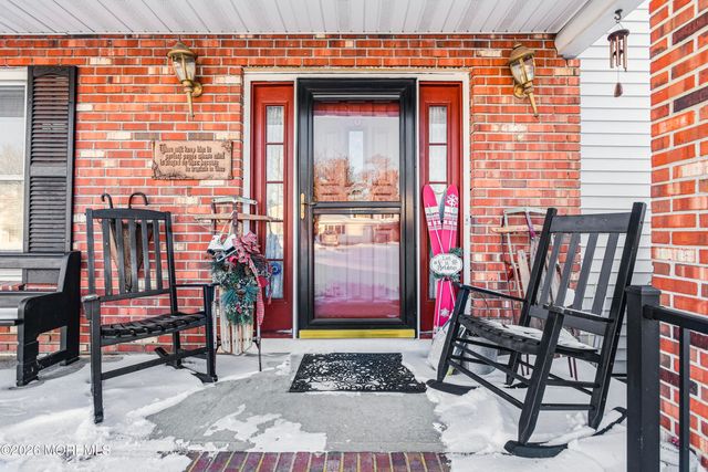 4 Cherry Tree Circle, Howell, NJ 07731