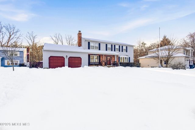 4 Cherry Tree Circle, Howell, NJ 07731