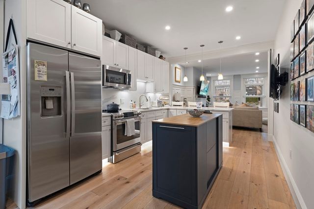 1797 Beacon St 1, Brookline, MA 02445