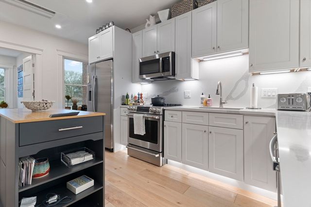 1797 Beacon St 1, Brookline, MA 02445