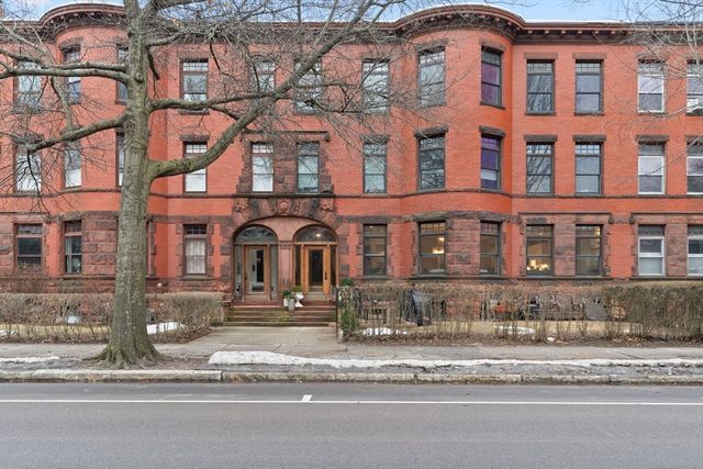 1797 Beacon St 1, Brookline, MA 02445