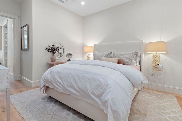 1797 Beacon St 1, Brookline, MA 02445