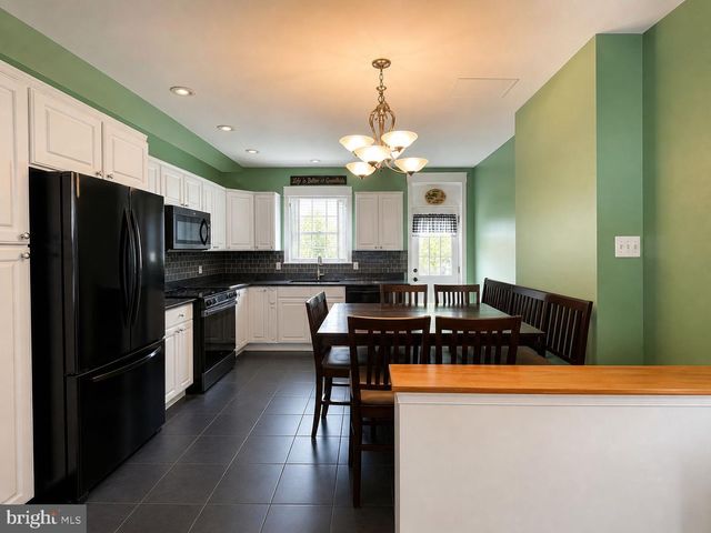 2329 S AMERICAN ST, Philadelphia, PA 19148
