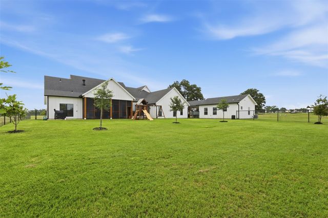 8263 County Road 179, Richards, TX 77873