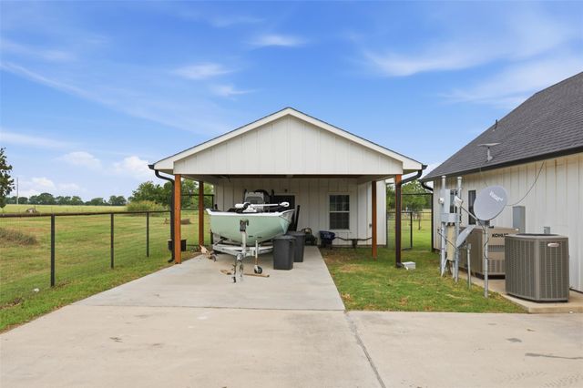8263 County Road 179, Richards, TX 77873