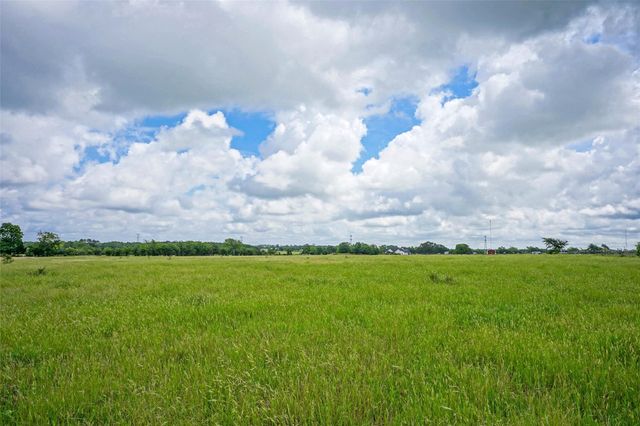 8263 County Road 179, Richards, TX 77873