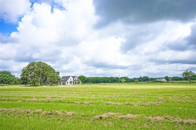 8263 County Road 179, Richards, TX 77873