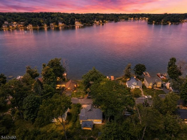 49 Birch Pkwy, Byram Twp., NJ 07871
