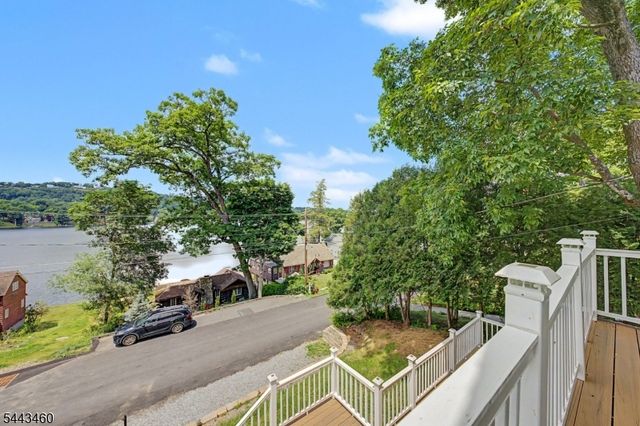 49 Birch Pkwy, Byram Twp., NJ 07871