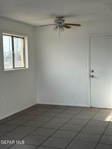 7828 WEST Drive E, El Paso, TX 79915