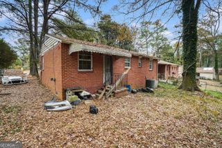 818 Bonneville Terrace NW, Atlanta, GA 30331