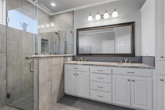 1420 Hoosier Park, Robinson, TX 76706