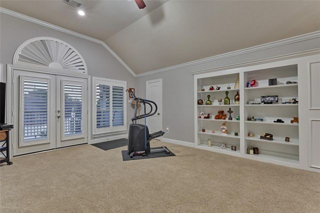 390 Wedgewood Drive, Montgomery, TX 77356