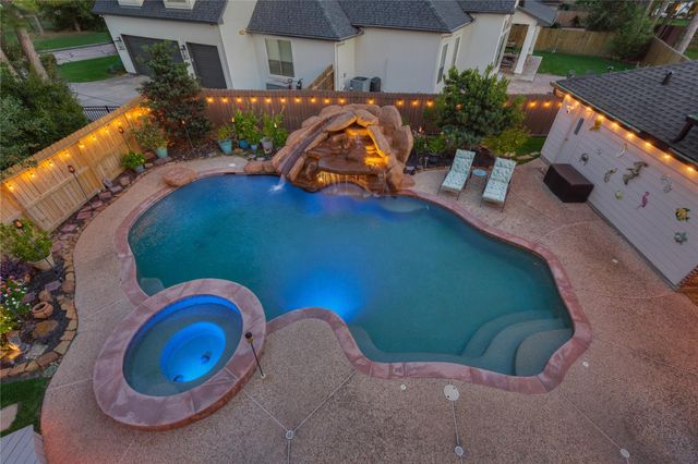 390 Wedgewood Drive, Montgomery, TX 77356