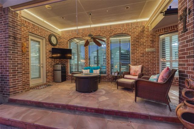 390 Wedgewood Drive, Montgomery, TX 77356