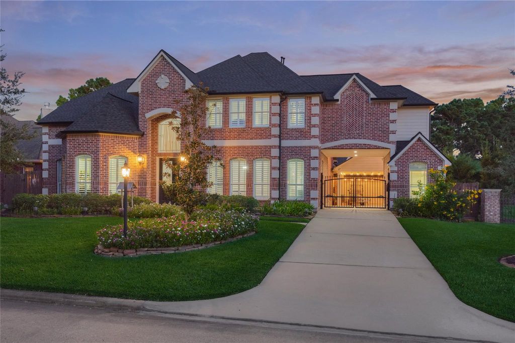 390 Wedgewood Drive, Montgomery, TX 77356